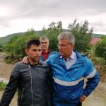 VIDEO| Ministrul Ioan Deneș, declarație ȘOC în prezența tatălui celor patru copii luați de viitură la Sângeru: Eram cu un program foarte încărcat, după cum știți, vizita Papei în România