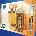 Analiză economică : Ușoară scădere a euro