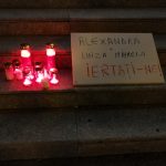 Lumânări aprinse la Piatra-Neamț pentru victimele din Caracal (FOTO)