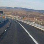 Incredibil: Autostrada Ungheni – Iași – Târgu Mureș, blocată de oblete și caras!