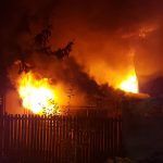 Două locuințe au luat foc în urma unui scurtcircuit