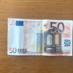 Jibouan, prins cu euro falşi la o casă de schimb valutar
