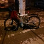 Un biciclist s-a izbit de un stâlp. În urma impactului, victima a ajuns la spital
