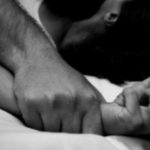 Un bărbat din Șaru Dornei a fost trimis în judecată după ce și-a violat fosta concubină