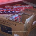 Sute de pachete cu țigări de contrabandă, descoperite asupra unui turc
