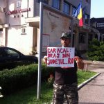 Protest în fața hotelului familiei Dragnea din Turnu Măgurele: „Caracal, oraș din județul…România!”