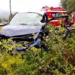 Impact între un autoturism și un camion la Grințieș. Două victime (FOTO)