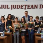 Sumele cu care au fost recomensate mediile de 10 ale elevilor din Dâmbovița