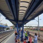 Zeci de brăileni au așteptat în Gară aproape două ore trenul de București