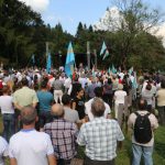 Peste 4.000 de oameni au participat la comemorarea soldaţilor secui de la Cimitirul din Valea Uzului