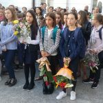 73 736 de elevi din Neamț au început școala