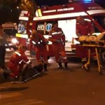 Ciocnire violentă într-o intersecție din Timișoara. Motociclist grav rănit