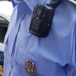 Polițiștii locali din Piatra-Neamț vor avea camere video montate pe uniforme