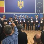 Klaus Iohannis a decorat șase universități clujene