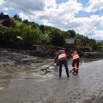 A venit prima tranșă de despăgubiri pentru inundațiile din acest an din județul Bacău. Banii vor fi virați în contul celor 28 de primării din localitățile afectate