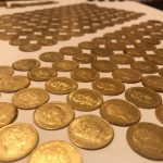 FOTO:Tezaur monetar din aur, descoperit în județul Bacău. Acesta este cel mai mare tezaur monetar din aur descoperit în România în ultimele decenii