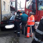 Pompierii din Caraș-Severin au intervenit pentru salvarea unei persoane care a fost surprinsă sub un mal de pământ în timp ce efectua lucrări de excavație într-o gospodărie din Reșița (1)