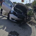 Mașină intrată într-un cap de pod, în Dipșa! O persoană a rămas încarcerată