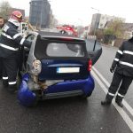 Un şofer a rămas încarcerat în urma unui accident petrecut pe Calea Turzii