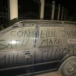 Protest în județ. ”Mesaj de mulțumire” transmis pe mașina plină cu praf conducerii Consiliului Județean Satu Mare