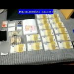 VIDEO – Anchetă DIICOT Ploiești într-un dosar de fraudă informatică. Metoda inedită prin care doi bărbați au furat banii din conturile unor persoane, folosindu-se de numerele lor de telefon