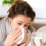 Diferenţa dintre răceală şi gripă. Primele semne care trebuie să te trimită de urgență la medic!