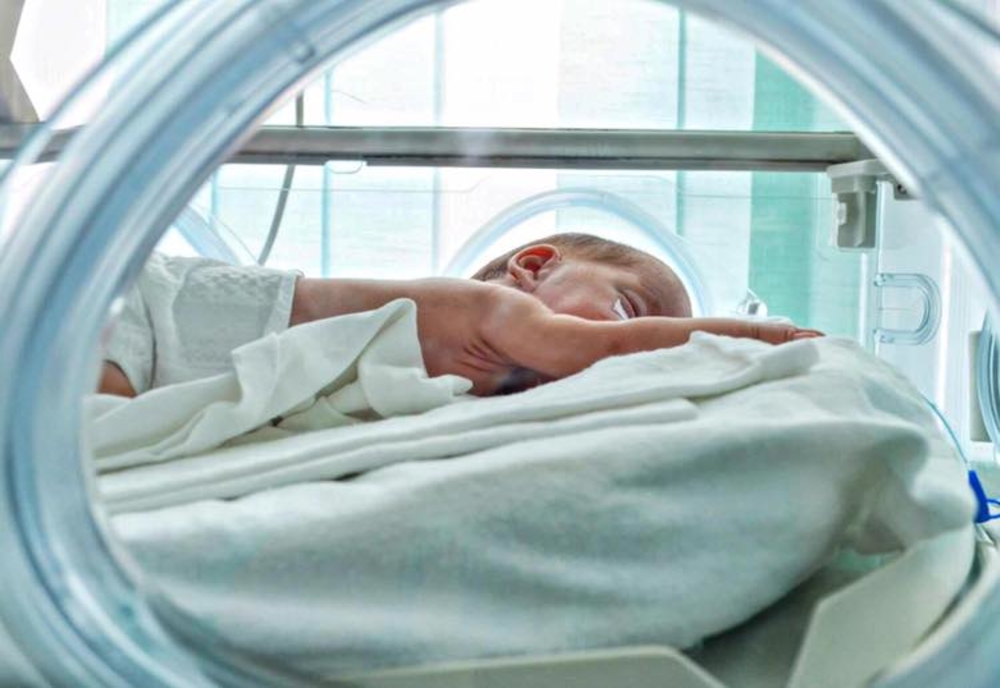 Șase incubatoare pentru bebelușii născuți prematur au ajuns la Spitalul Județean de Urgență Bistrița! La cât se cifrează investiția