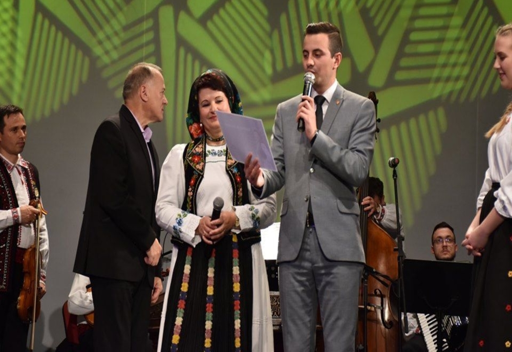 Concert Aniversar Ana Holdiș Pop – 40 de ani de cântec