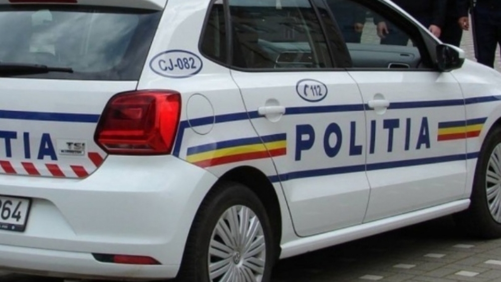 O fetiță de 12 ani și tatăl acesteia, accidentați mortal de o mașină pe un drum național din Dolj