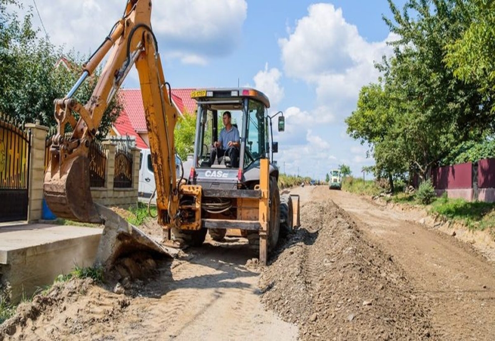 Investiție de aproape 2,4 milioane de euro în reabilitarea străzilor din Miroslovești