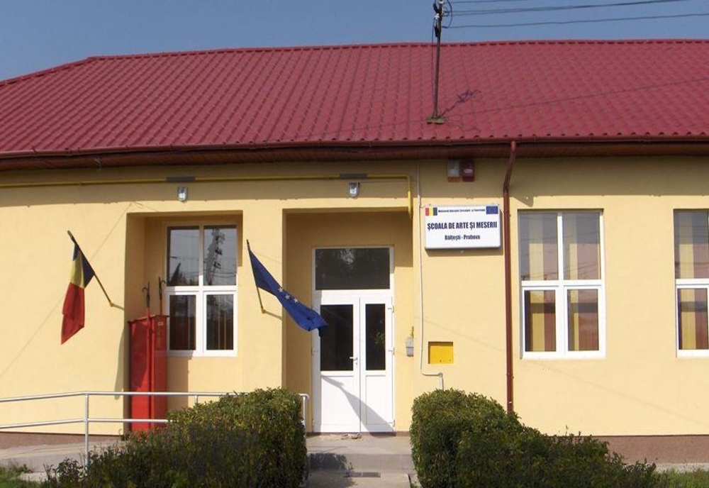 Trei eleve ale Liceului din Bălţeşti au ajuns la Spital de Pediatrie din Ploieşti, intoxicate cu spray lacrimogen