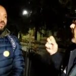 Rămas fără loc de muncă, un bărbat protestează în faţa Poliţiei