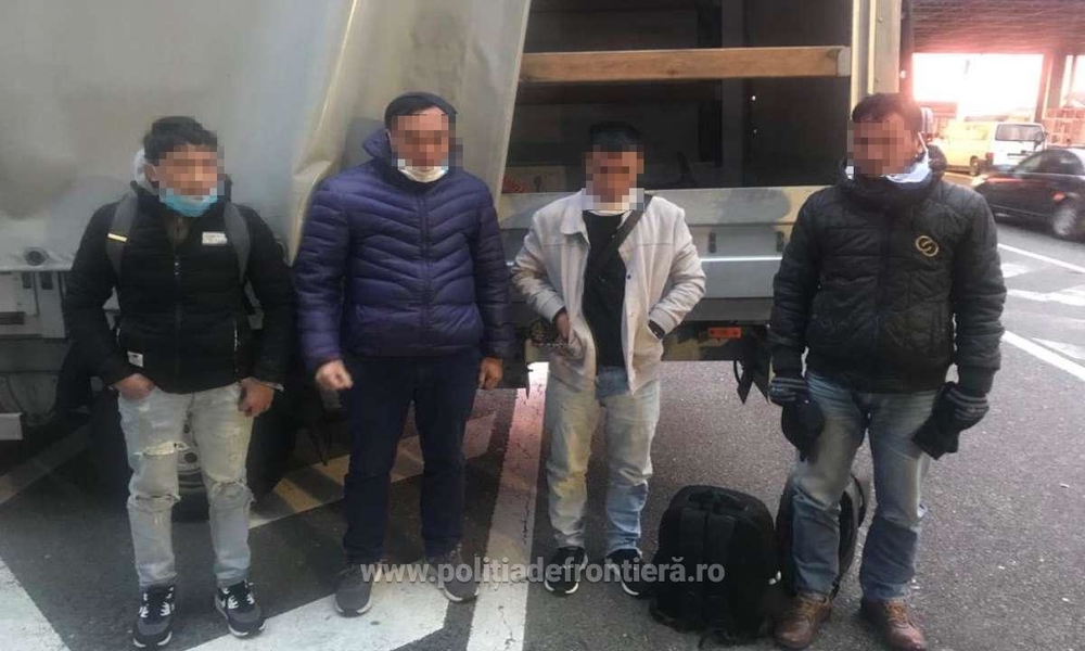 4 cetățeni din Vietnam, cu drept de muncă în România, descoperiți când încercau să iasă din România ascunși într-un camion