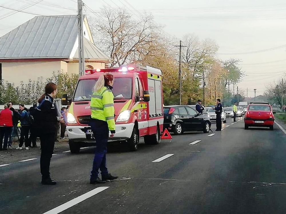 Patru mașini avariate într-un accident rutier la Bodești (FOTO)