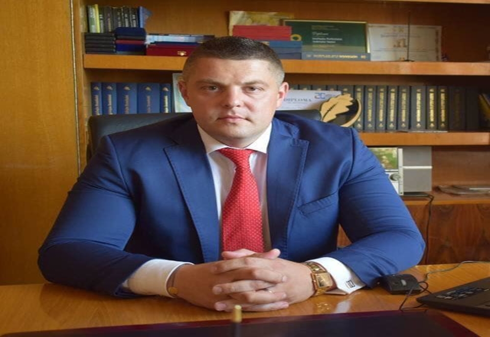 Demisia prefectului Eduard-Andrei Popica a fost acceptată de Guvern