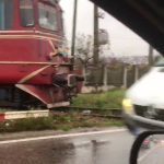 VIDEO La Târgoviște trenul pare să dea prioritate maşinilor
