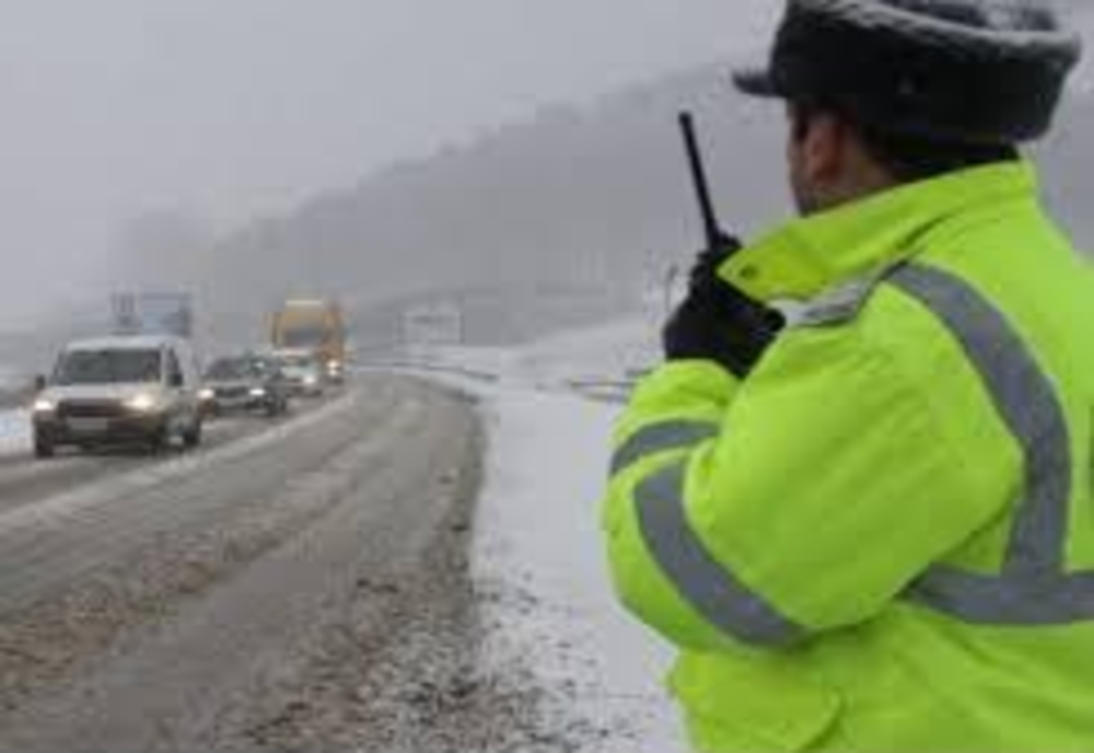 Atenţie conducători auto!  Polițiștii recomandă să adaptaţi permanent viteza la condiţiile de drum !