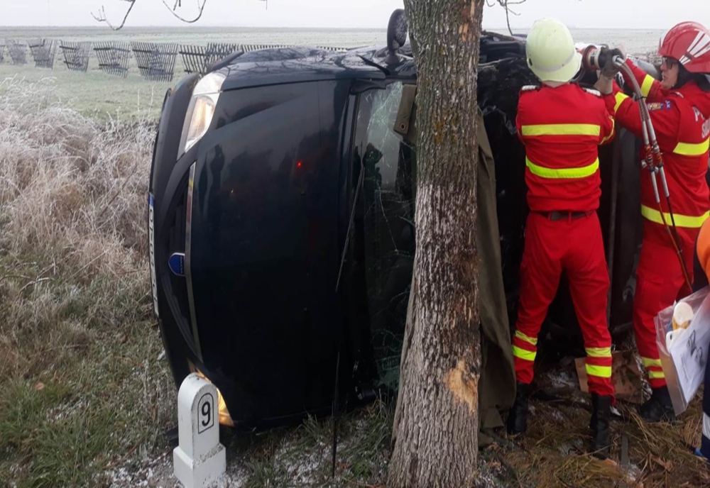 Doi răniţi într-un accident rutier petrecut pe un drum din Olt