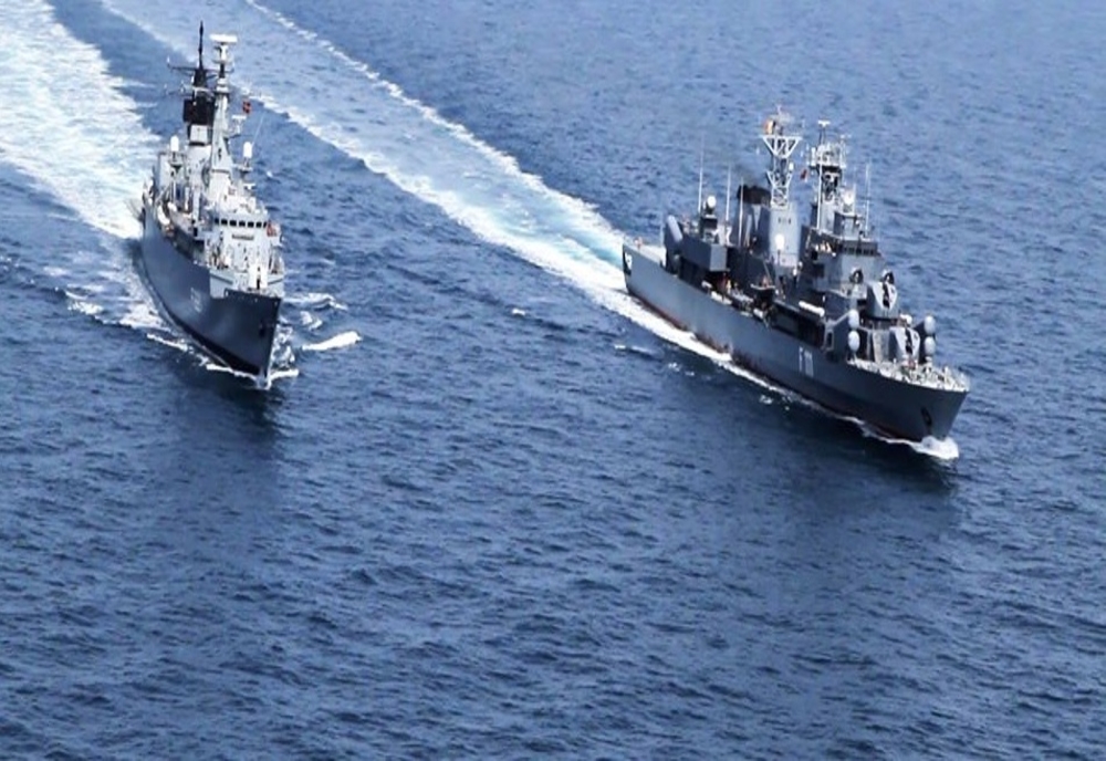 Exerciții pe Marea Neagră, echipajul corvetei „Contraamiral Horia Macellariu” și marinarii militari francezi