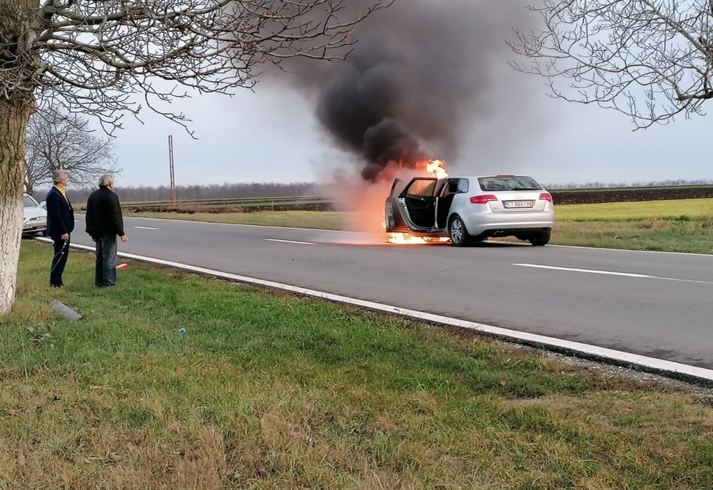 FOTO|I-a ars maşina în ziua de Crăciun