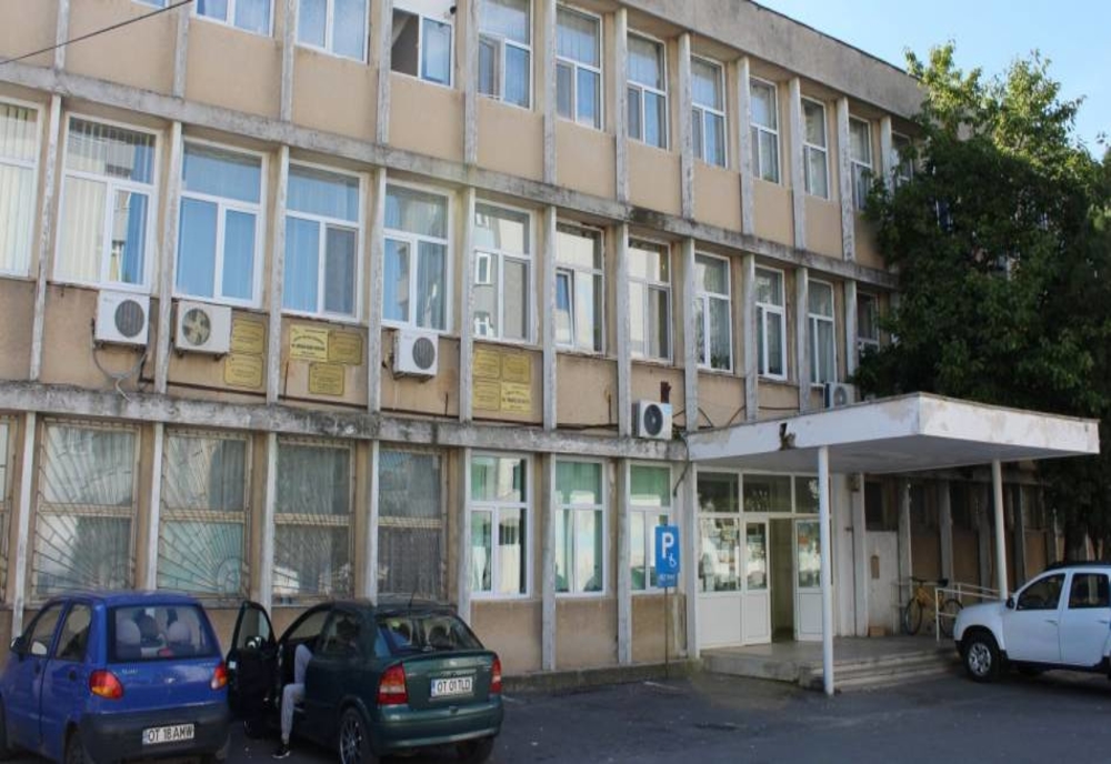 Clădire din Slatina în care se află DSP Olt, Centru de Trasfuzii şi alte instituţii, reabilitată. La cât se ridică investiţia