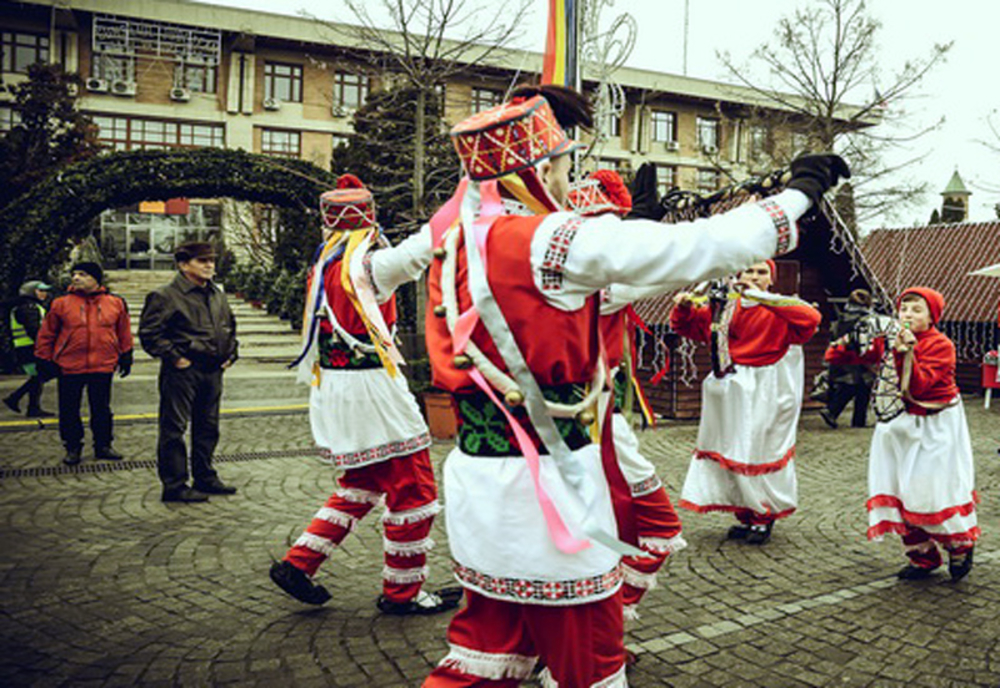 Datini și obiceiuri de iarnă, la Iași – FOTO