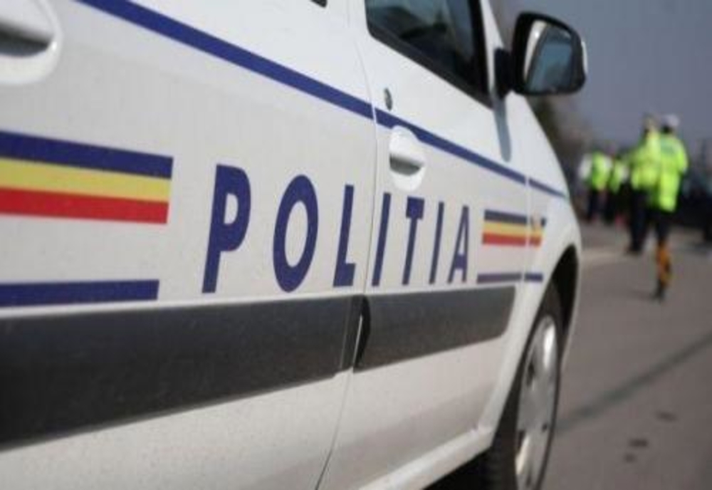 O femeie a fost găsită moartă într-o mașină, în Bacău