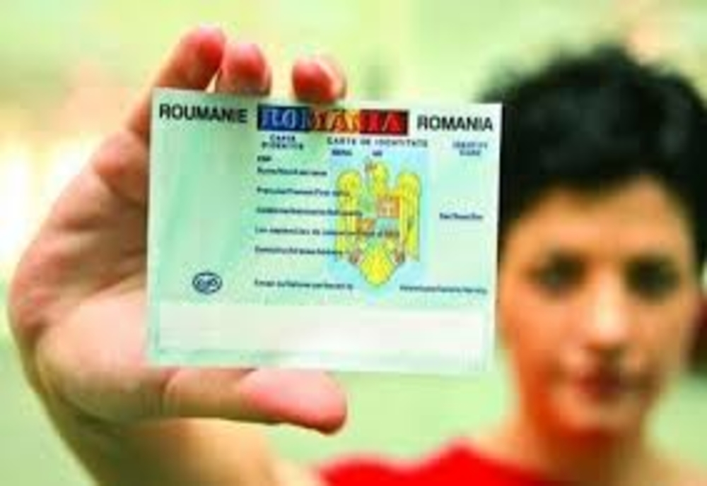 Românii vor avea buletine noi cu cip, de anul viitor. Ce riscă cei care vor opta pentru un buletin fără cip