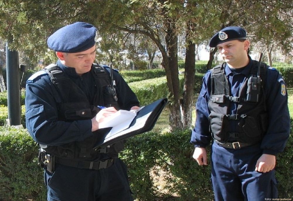 Intervenții ale jandarmilor din Alba. Amenzi pentru apelare nejustificată la 112 și tulburarea liniștii și ordinii publice