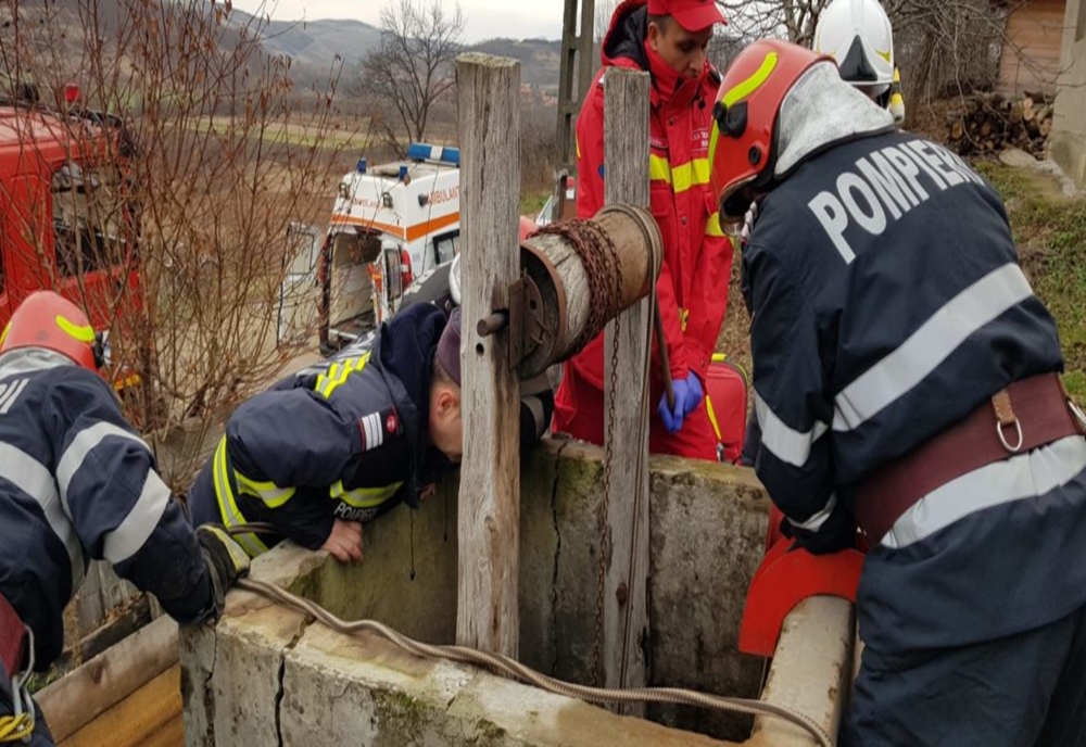 Update| O femeie de 44 de ani a căzut într-o fântână, la Vârfuri, în Dâmbovița
