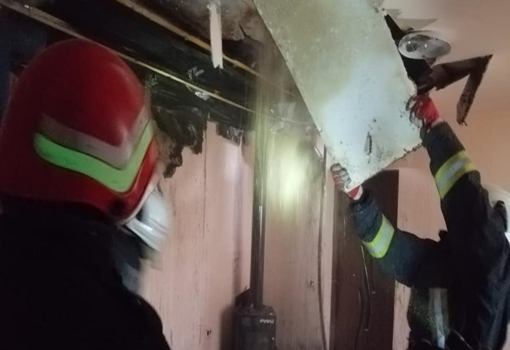 Incendiu la o casă de locuit din Terebești. Au intervenit pompierii