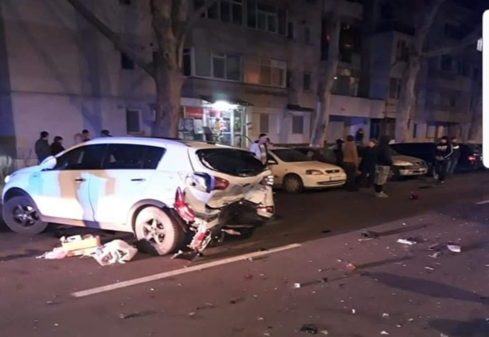 Opt mașini avariate de un avocat care s-a urcat băut la volan