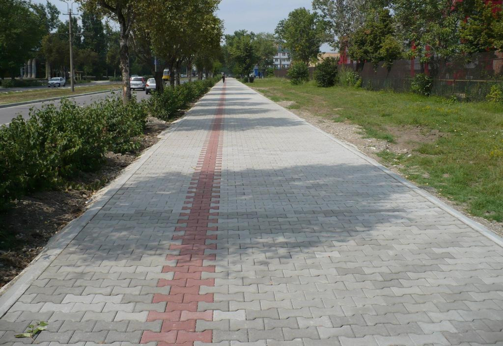 Primăria Iași vrea să cheltuie aproape 4 milioane de euro pentru refacerea unor trotuare