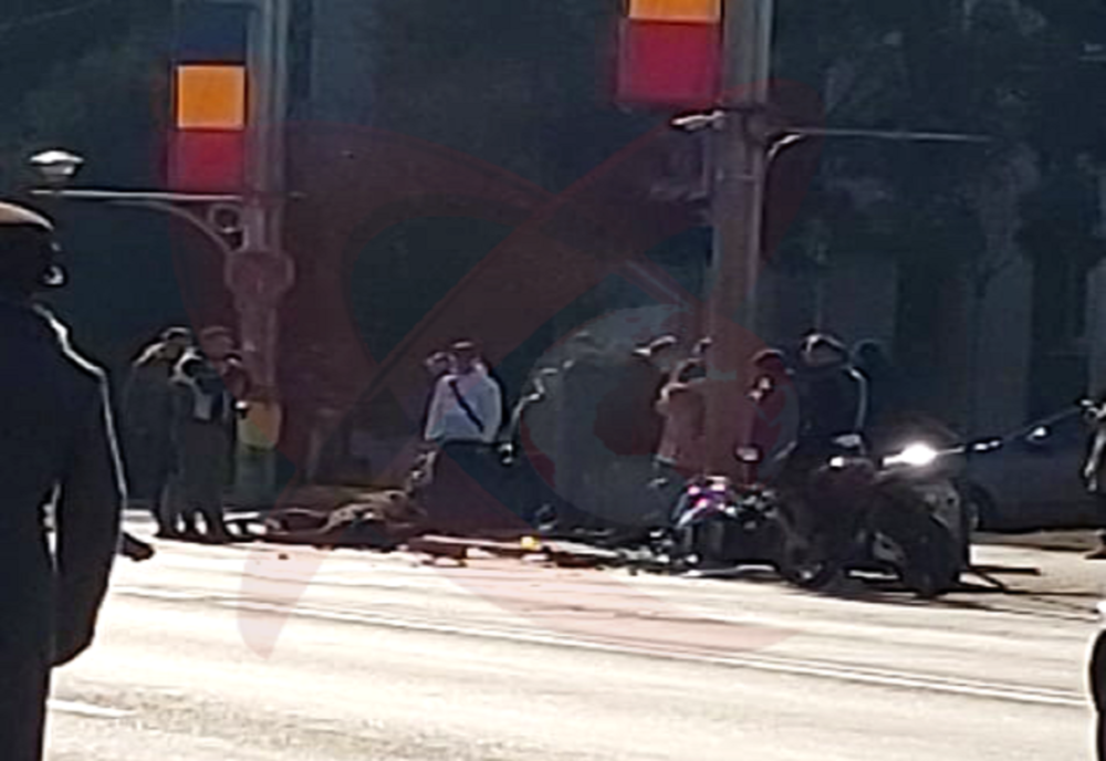 Accident rutier în centrul Bârladului între o motocicletă și un autoturism